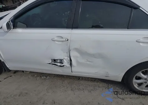 2009 Toyota Camry Le z USA, uszkodzony, nr VIN 4T1BE46K69U838528